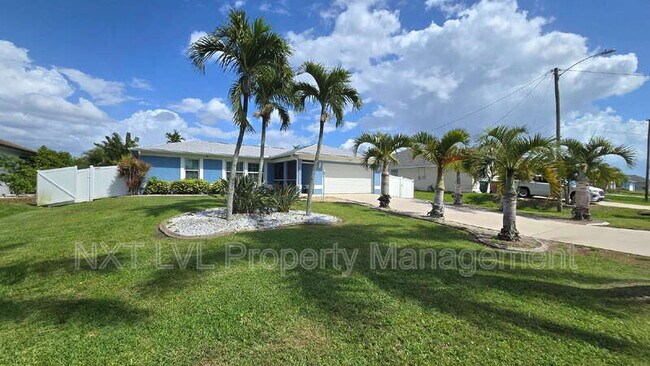 Building Photo - 4123 SW 21st Pl