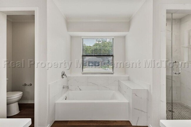 Building Photo - 5104 Andalusia Trail