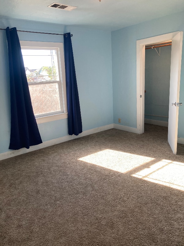 Building Photo - 1835 Albee St