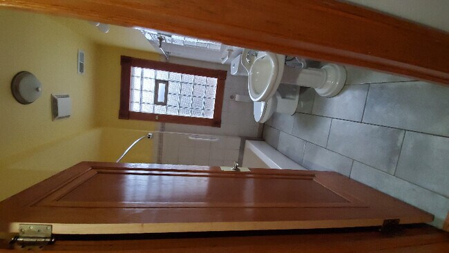 Building Photo - 5328 W Parker Ave