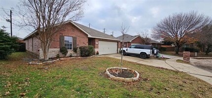 Building Photo - 5113 Sandra Ln