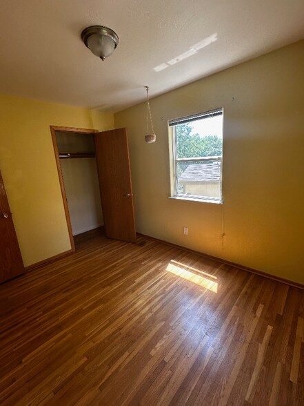 Building Photo - 2052 Apple Valley Rd