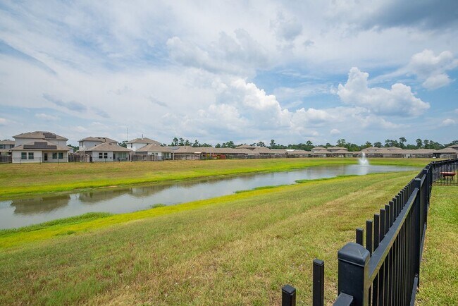 Building Photo - 14657 E Pine Heart Dr