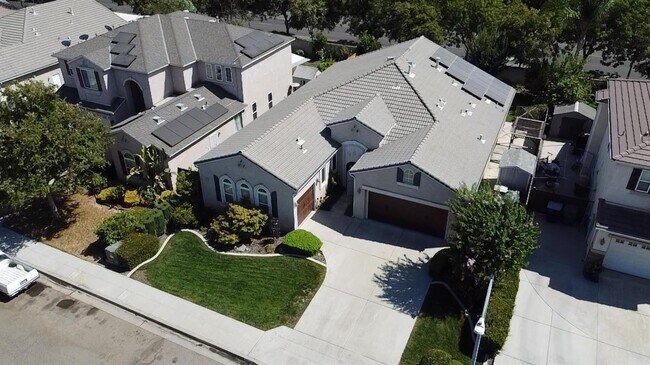 Primary Photo - 5688 E Christine Ave