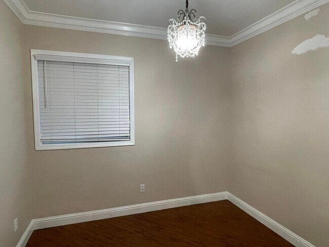 Building Photo - Home for Rent in Sacramento (Rosemont Park)