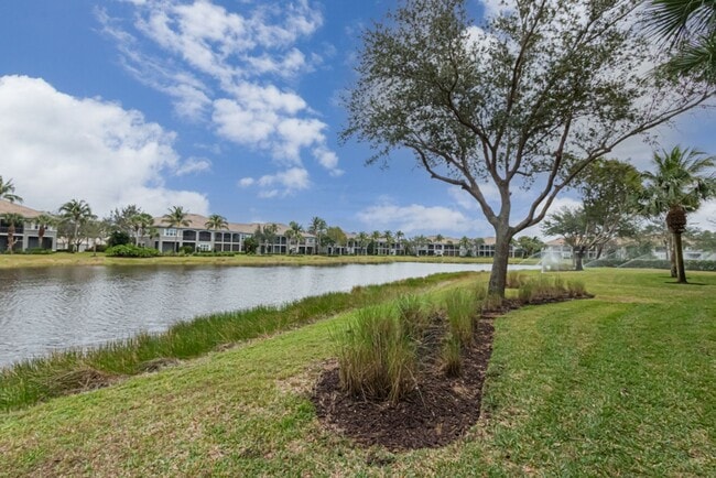 Building Photo - Seasonal Fully Furnished Home in Fiddler's Creek - AVAIL NOW-MAY