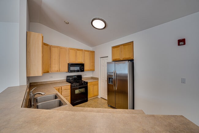 Building Photo - 2963 Saganashkee Ln