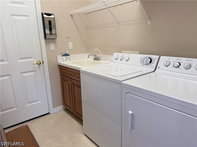 Building Photo - 3515 Grand Cypress Ct