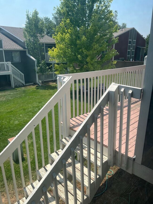 Building Photo - 4 Bed 2.5 Bath Boulder Townhome - Available August 10th
