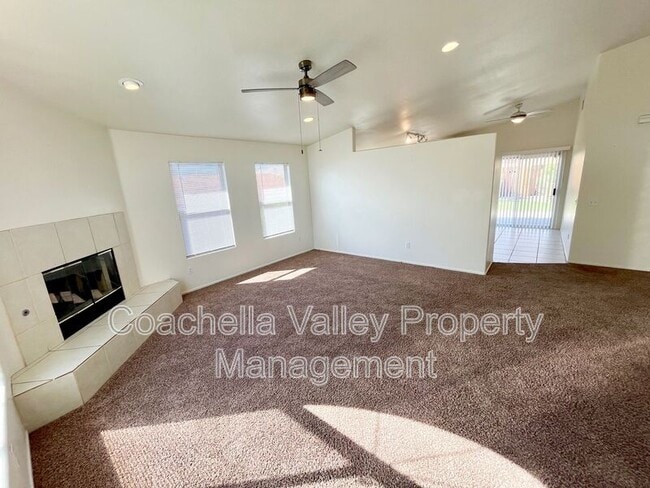 Building Photo - 66028 Mission Lakes Blvd