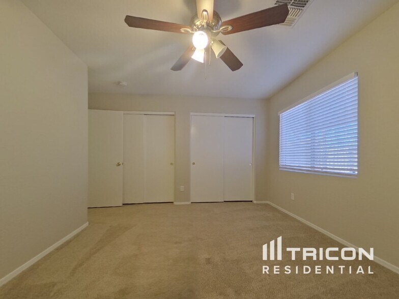 Building Photo - 20 N 220th Ln