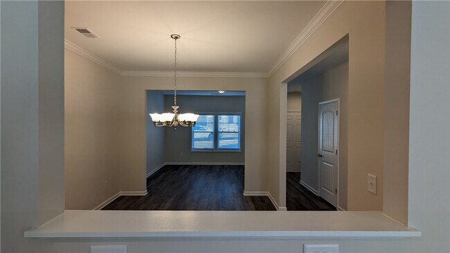 Building Photo - 249 Carvel Trl