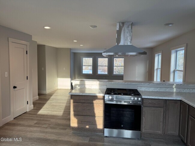 Building Photo - 199 US-4