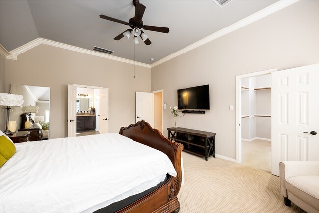 Building Photo - 5513 Livorno Way