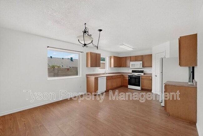 Building Photo - 6126 Costa Brava Ave NW