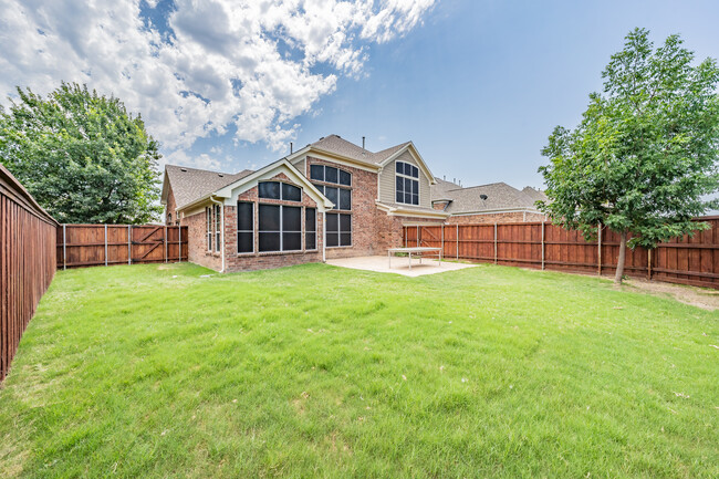 Building Photo - 1605 Buckhorn Dr