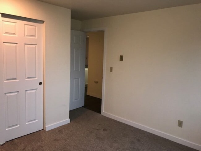 Floorplan - Oak Tree Apartments