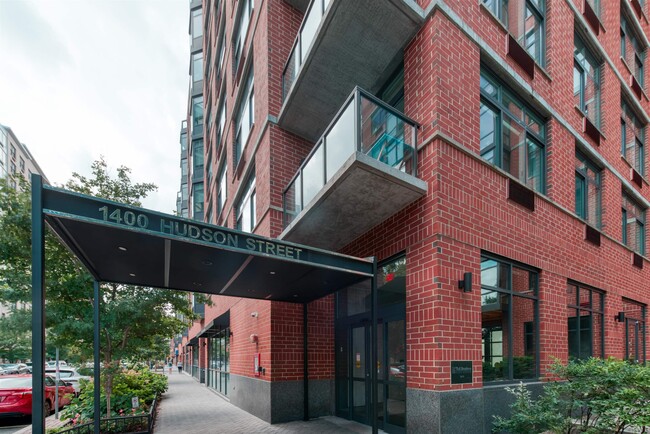 Building Photo - 1400 Hudson St