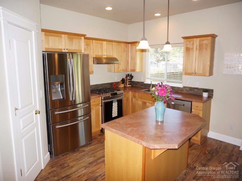 Building Photo - 20333 Aberdeen Dr