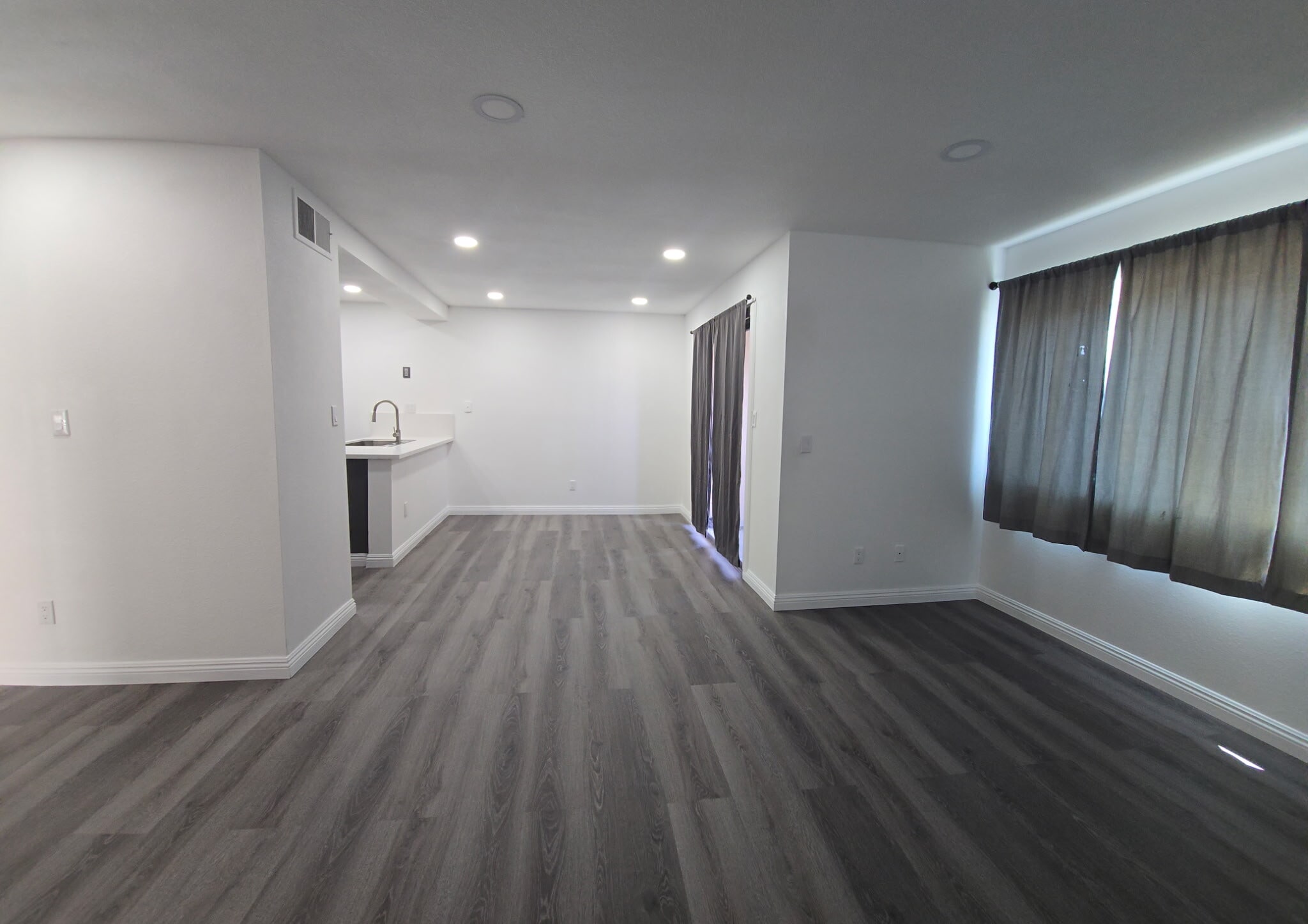 Building Photo - 2255 Cahuilla St