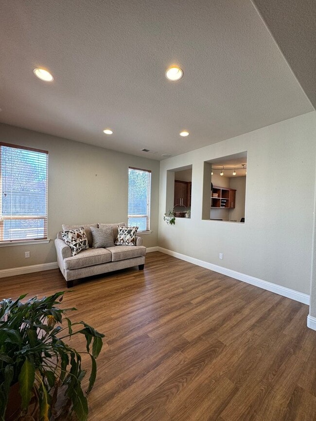 Building Photo - Fully Furnished South Reno Home | 3 Bed + Office | Mountain Views