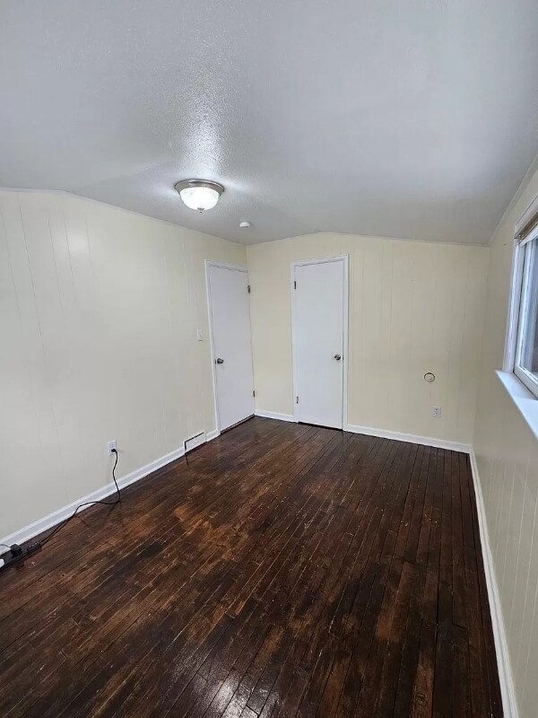 Building Photo - 1307 12th Ave