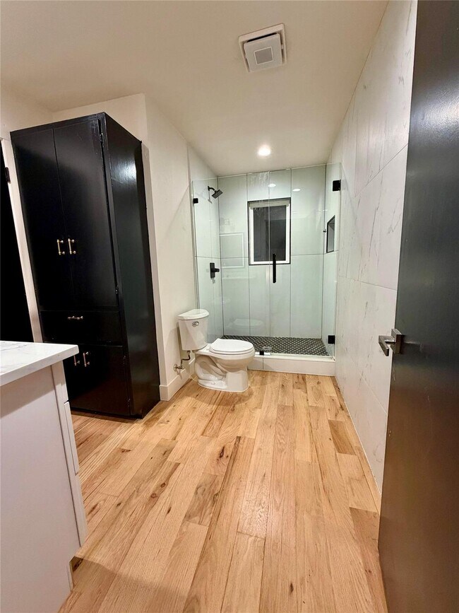 Building Photo - 7806 Rolling Acres Dr