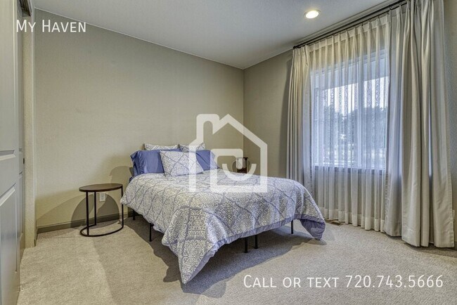 Building Photo - 17237 Parkside Dr N