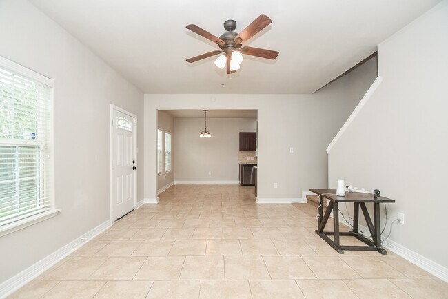 Building Photo - 4915 Market St