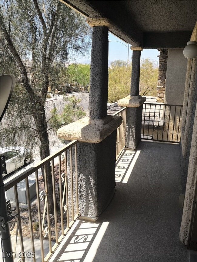 Building Photo - 4952 W Moberly Ave