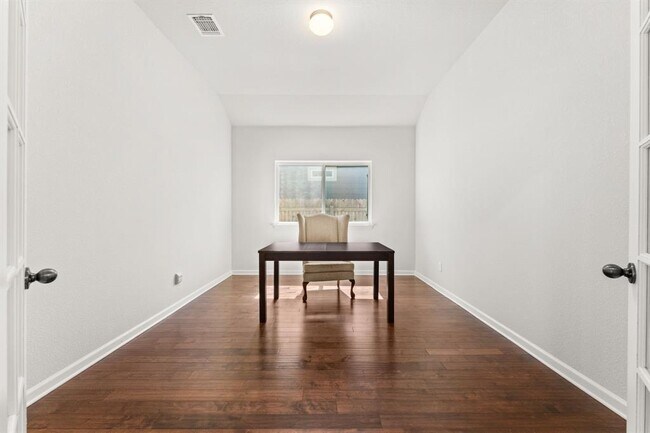 Building Photo - 489 Bridgestone Way