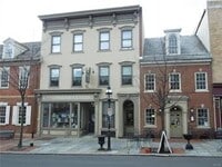 Building Photo - 507 Main St