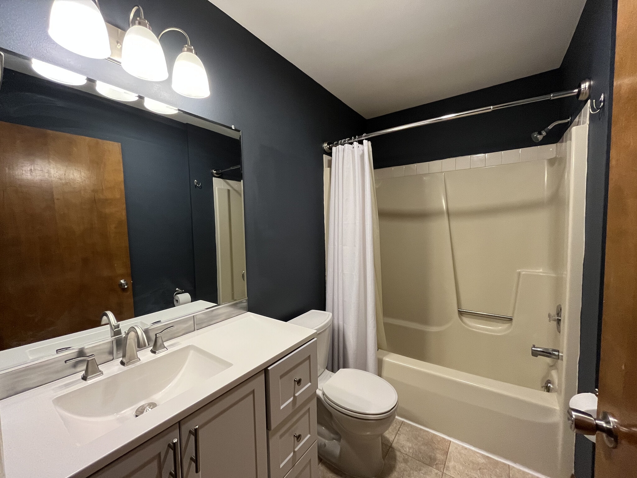 Bathroom (Upper Floor) - W245N6688 Bowling Green Ct