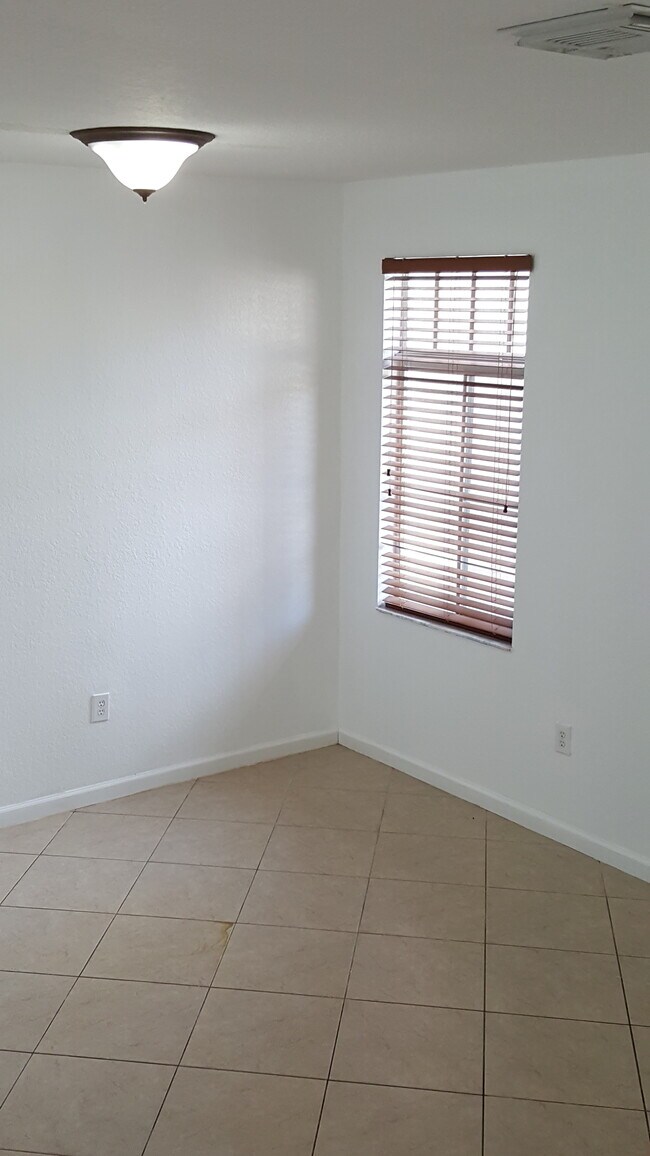 Building Photo - 13954 SW 279th Ln