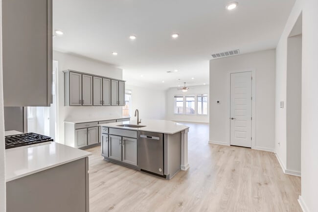 Building Photo - 625 Promise Land Ct