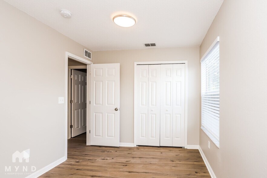Building Photo - 6119 Sand Key Ln