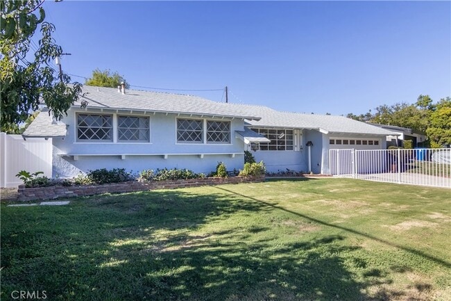 Building Photo - 11543 Swinton Ave