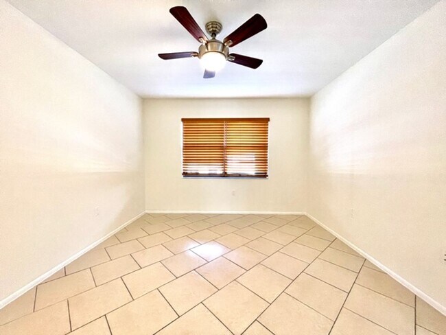 Building Photo - CENTRALLY LOCATED- UPDATED UNFURNISHED ANNUAL RENTAL