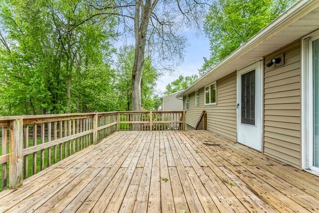 Building Photo - 10209 Pirates Trail