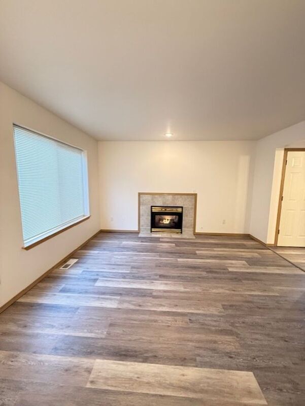 Building Photo - 6830 188th St NE