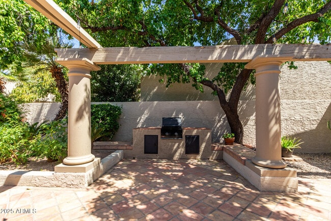 Building Photo - 8513 N 84th St