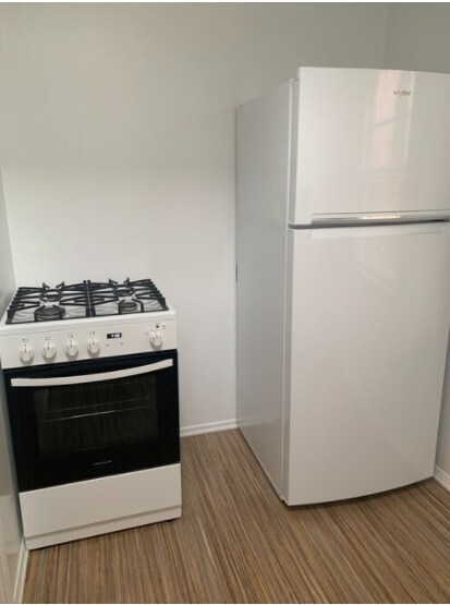 Building Photo - 41 1/4 Thornton Ave