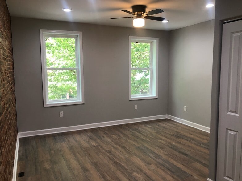 Bedroom - 2737 Maryland Ave