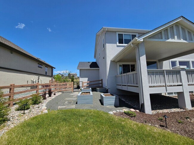 Building Photo - 1853 Clayhouse Dr