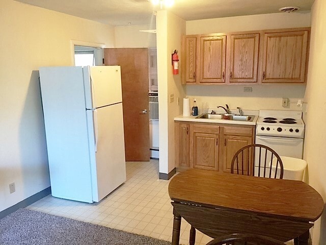 Interior Photo - 705MAI