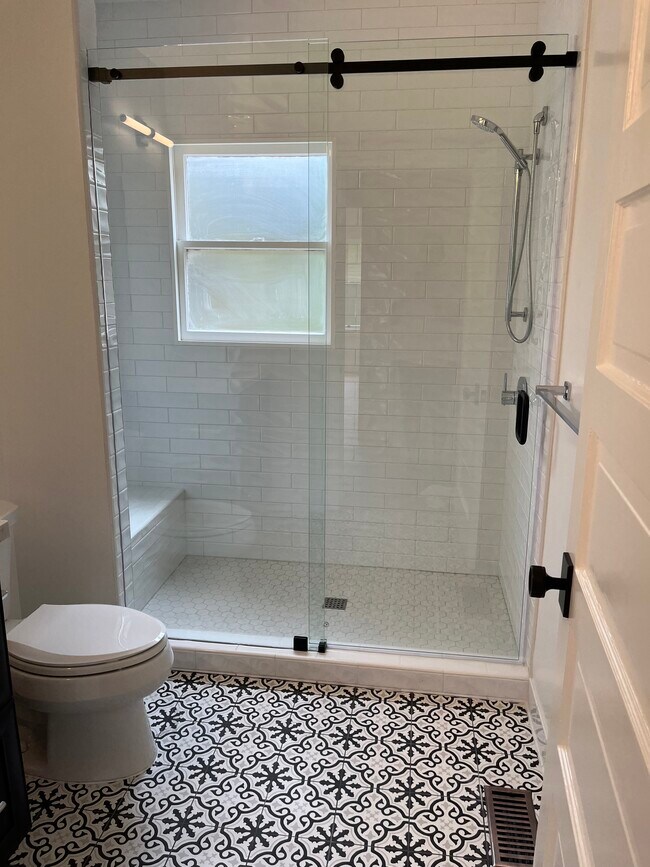 bathroom - 240 Lindero Ave