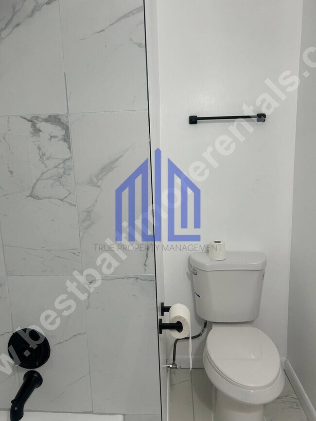Building Photo - Coming Soon!!!!!! Spacious 3 Bedroom in We...