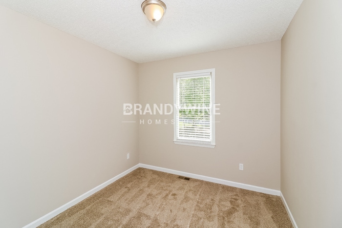 Building Photo - 147 Wesley Mill Dr