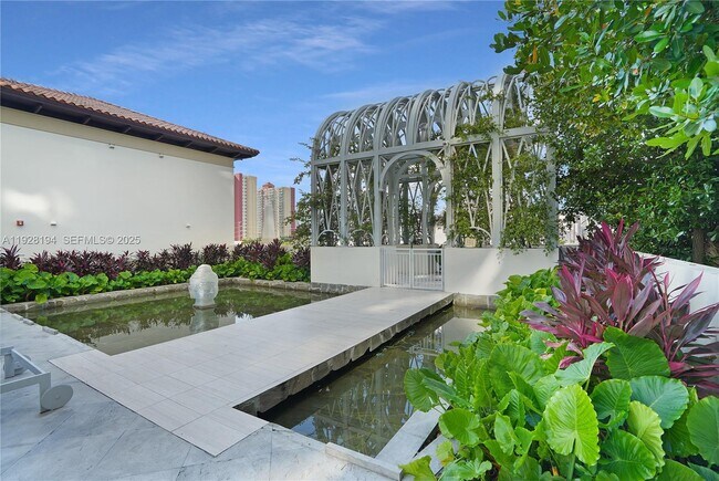 Building Photo - 250 Sunny Isles Blvd