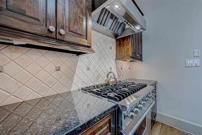 Building Photo - 311 Calle Sevilla Pl